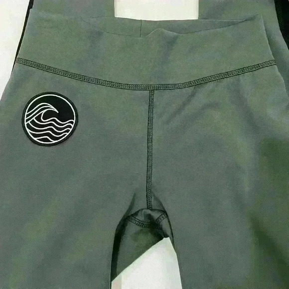 JAMES PERSE Y/OSEMITE  Green Black Wave Patch Leggings Sz 1 Small NWT new - Picture 6 of 8